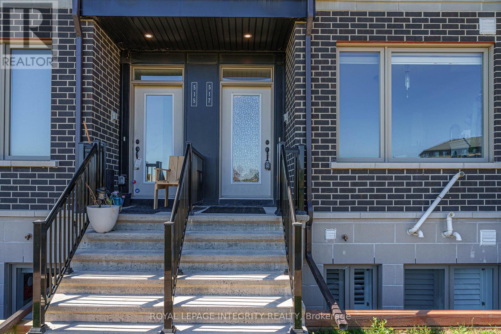 517 Ozawa Private, Ottawa, Ontario  K1K 4Z8 - Photo 2 - X12442879