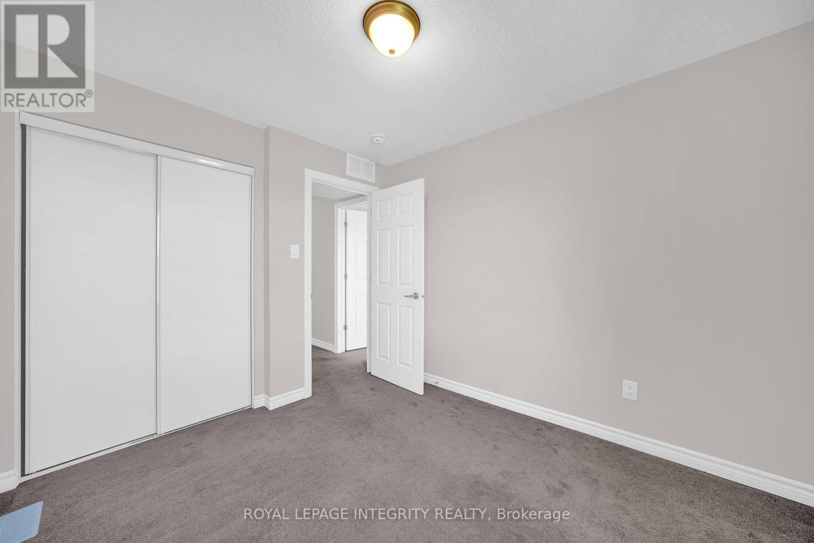 517 Ozawa Private, Ottawa, Ontario  K1K 4Z8 - Photo 25 - X12442879