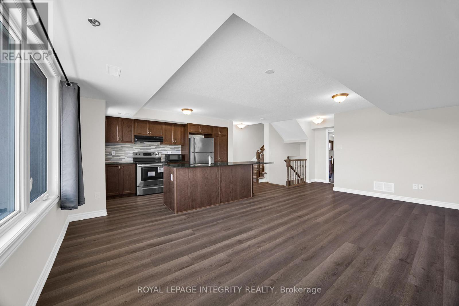517 Ozawa Private, Ottawa, Ontario  K1K 4Z8 - Photo 7 - X12442879
