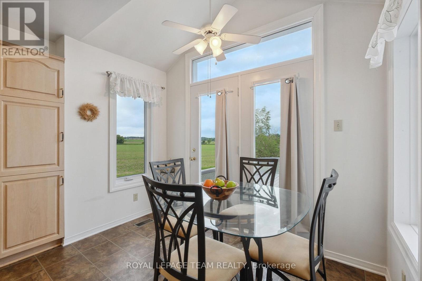 8665 Russell Road, Ottawa, Ontario  K4B 0J7 - Photo 14 - X12442908