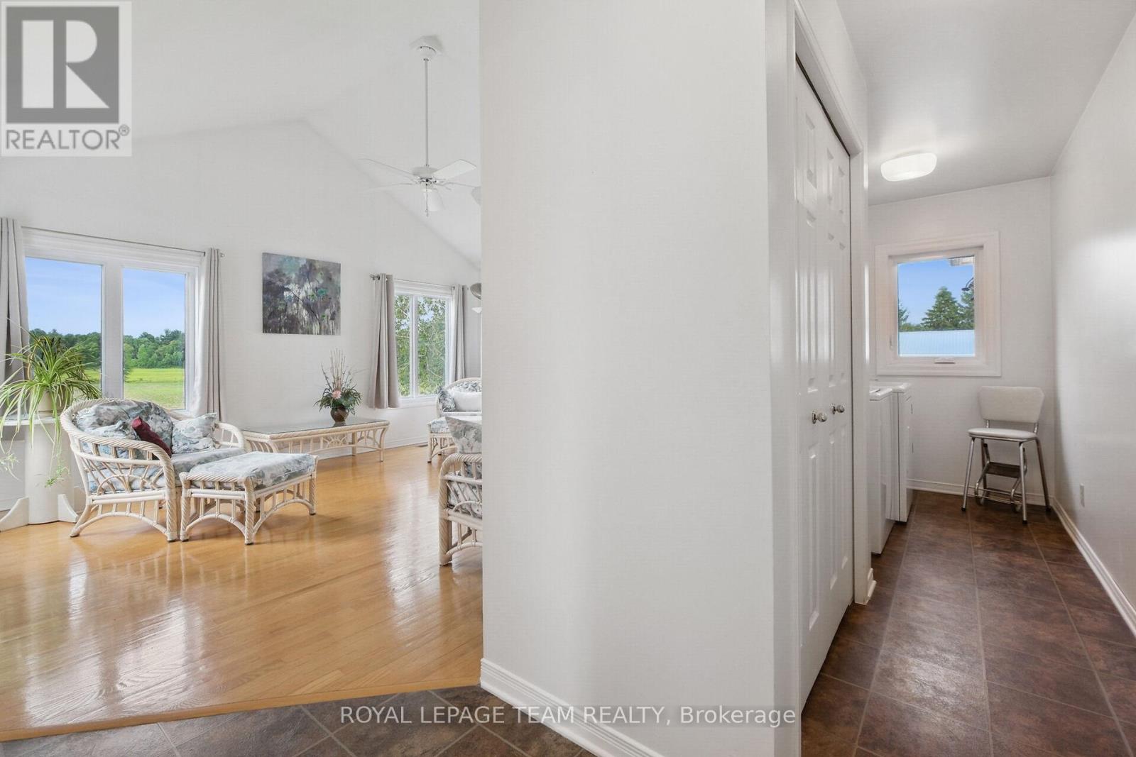 8665 Russell Road, Ottawa, Ontario  K4B 0J7 - Photo 16 - X12442908