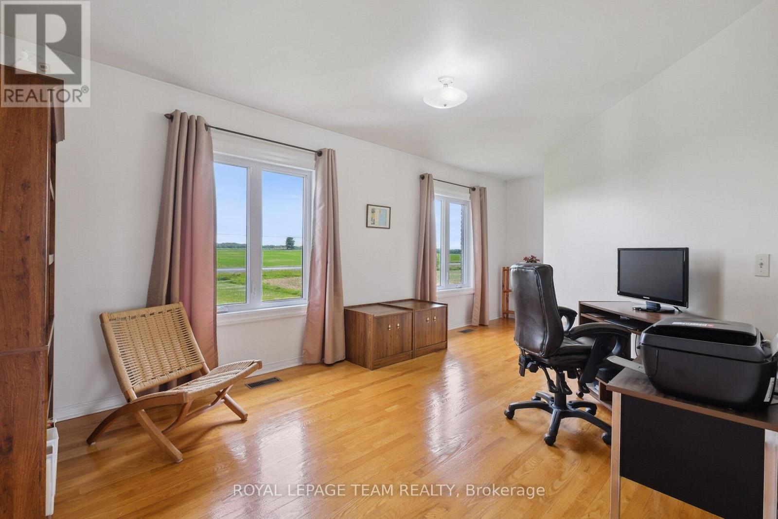 8665 Russell Road, Ottawa, Ontario  K4B 0J7 - Photo 21 - X12442908