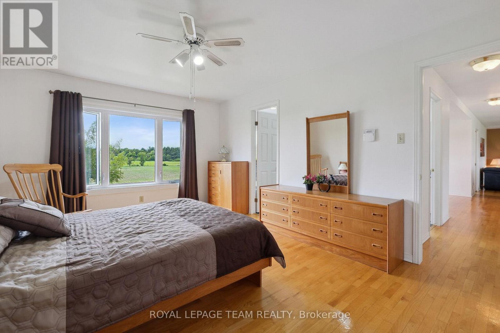 8665 Russell Road, Ottawa, Ontario  K4B 0J7 - Photo 22 - X12442908