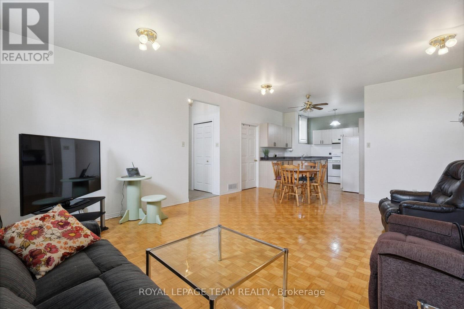 8665 Russell Road, Ottawa, Ontario  K4B 0J7 - Photo 28 - X12442908