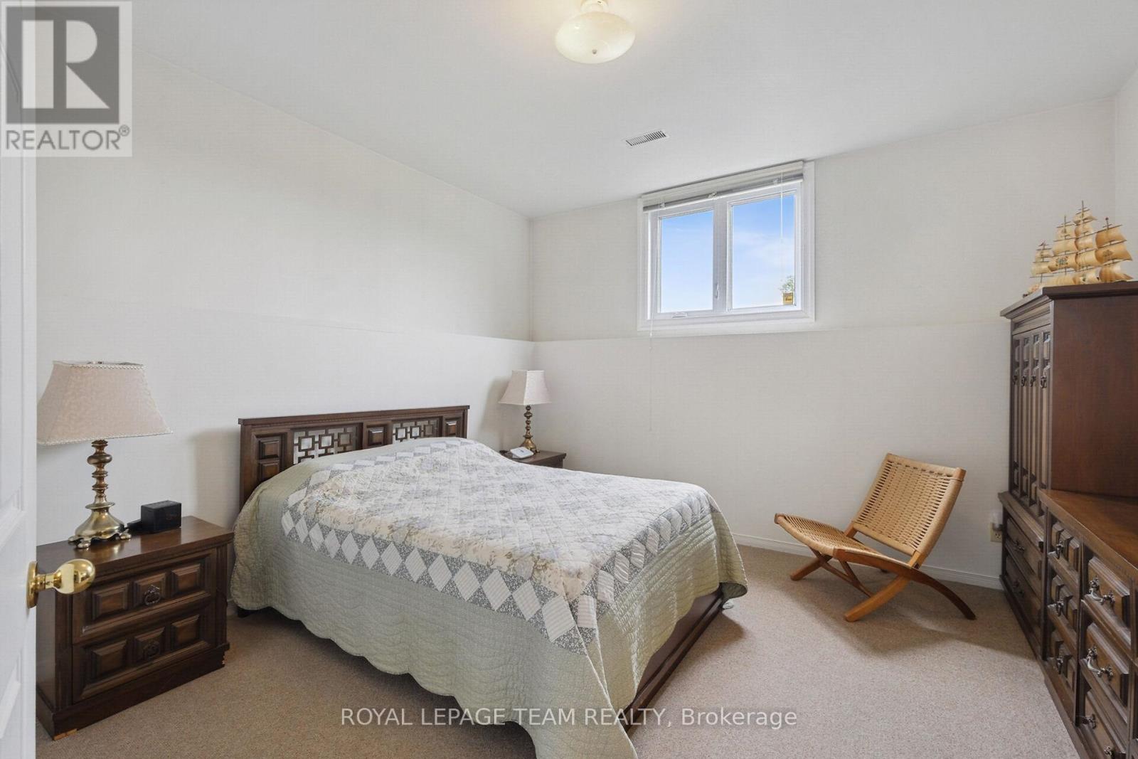 8665 Russell Road, Ottawa, Ontario  K4B 0J7 - Photo 32 - X12442908