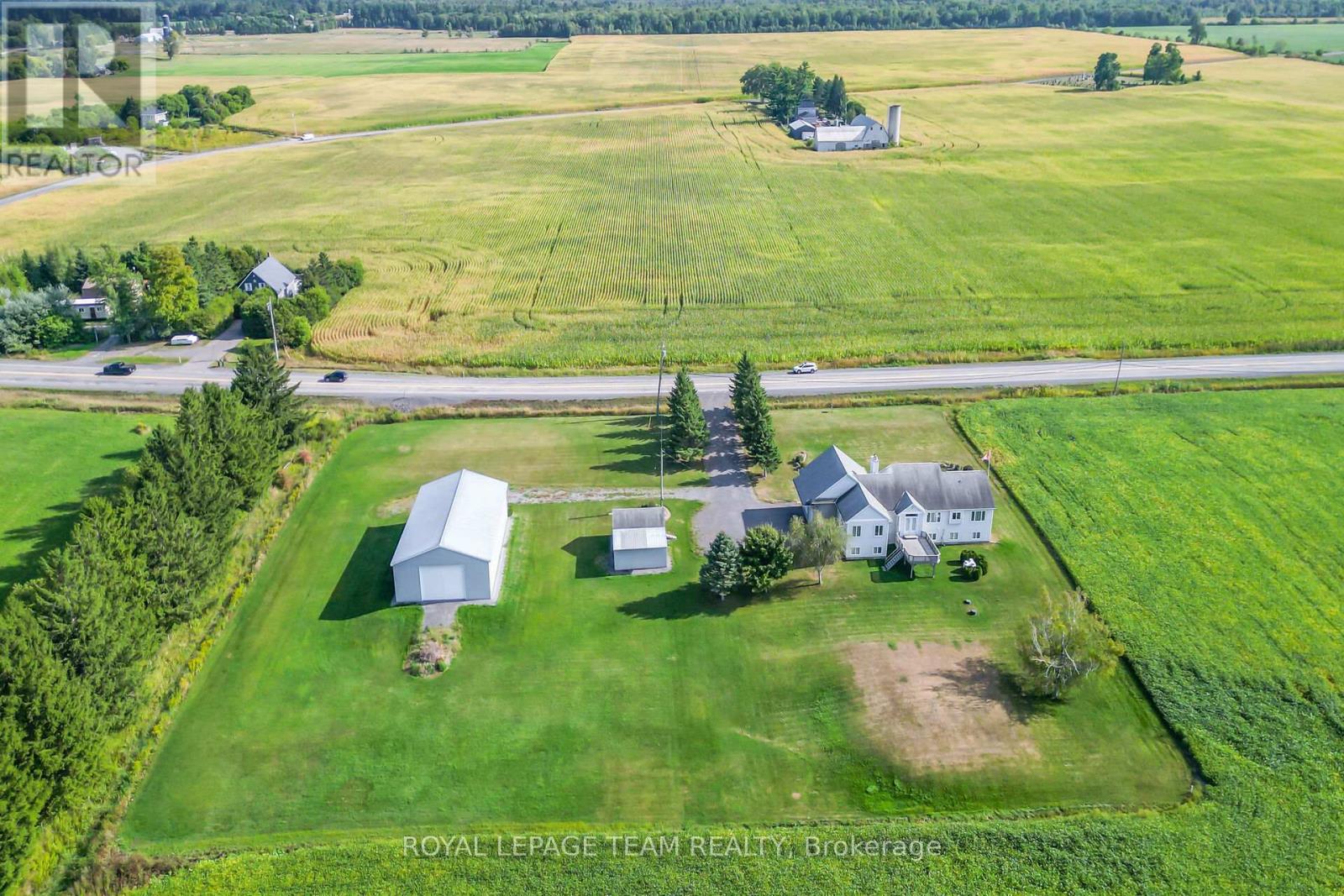 8665 Russell Road, Ottawa, Ontario  K4B 0J7 - Photo 38 - X12442908