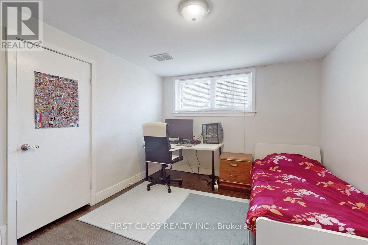 79 Hove Street, Toronto, Ontario  M3H 4Z2 - Photo 10 - C12410794