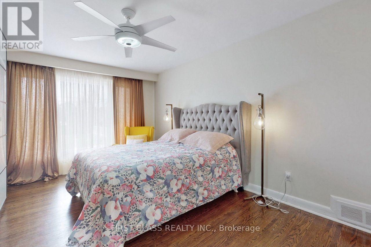 79 Hove Street, Toronto, Ontario  M3H 4Z2 - Photo 11 - C12410794