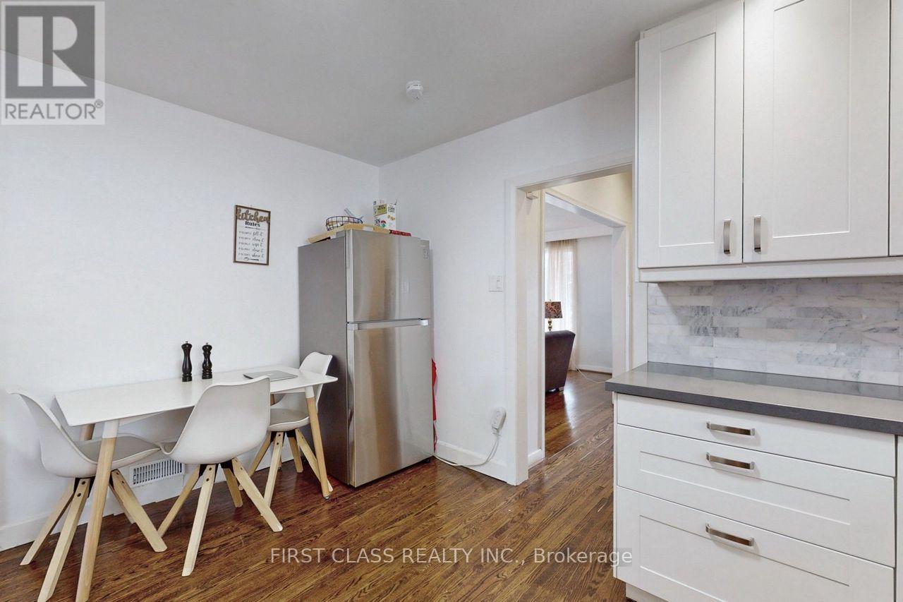 79 Hove Street, Toronto, Ontario  M3H 4Z2 - Photo 18 - C12410794