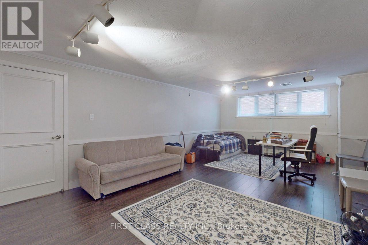 79 Hove Street, Toronto, Ontario  M3H 4Z2 - Photo 19 - C12410794