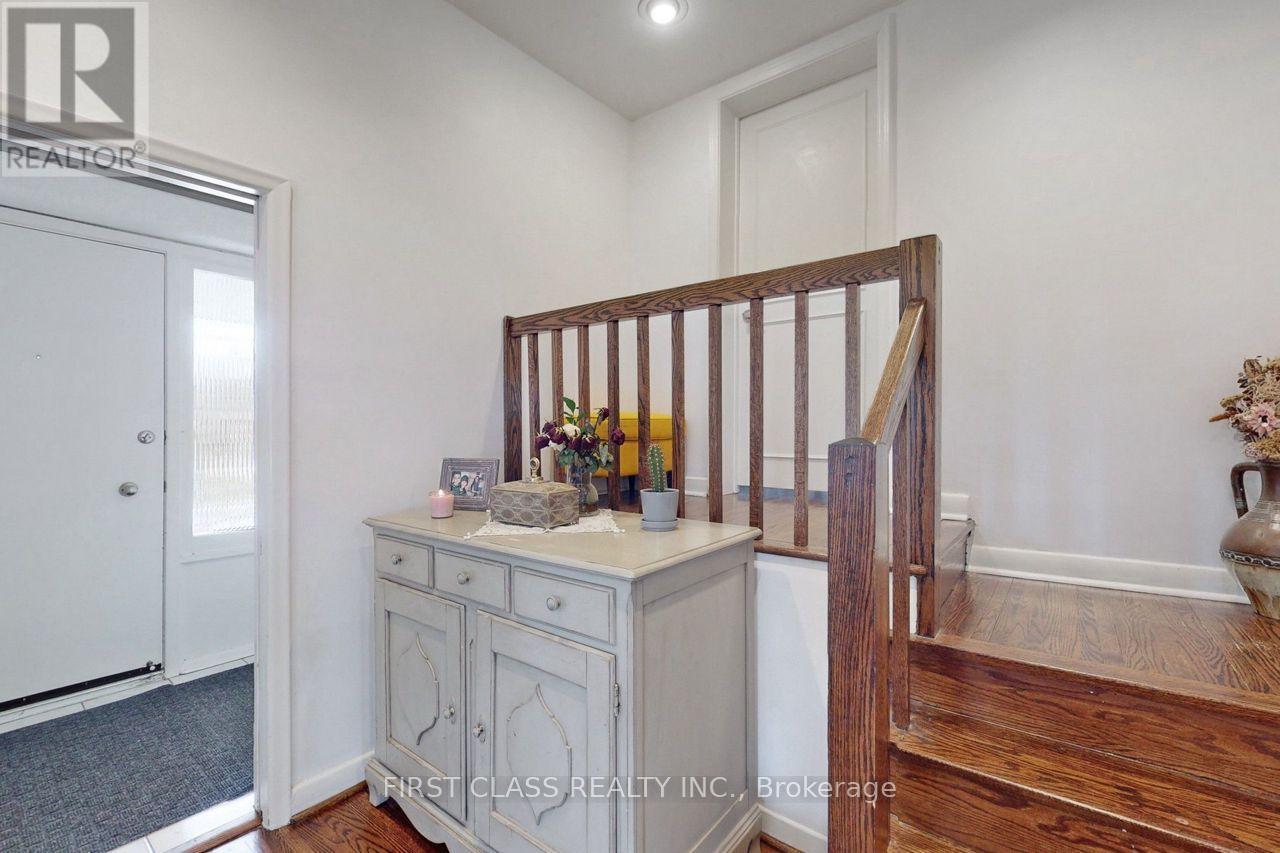79 Hove Street, Toronto, Ontario  M3H 4Z2 - Photo 21 - C12410794
