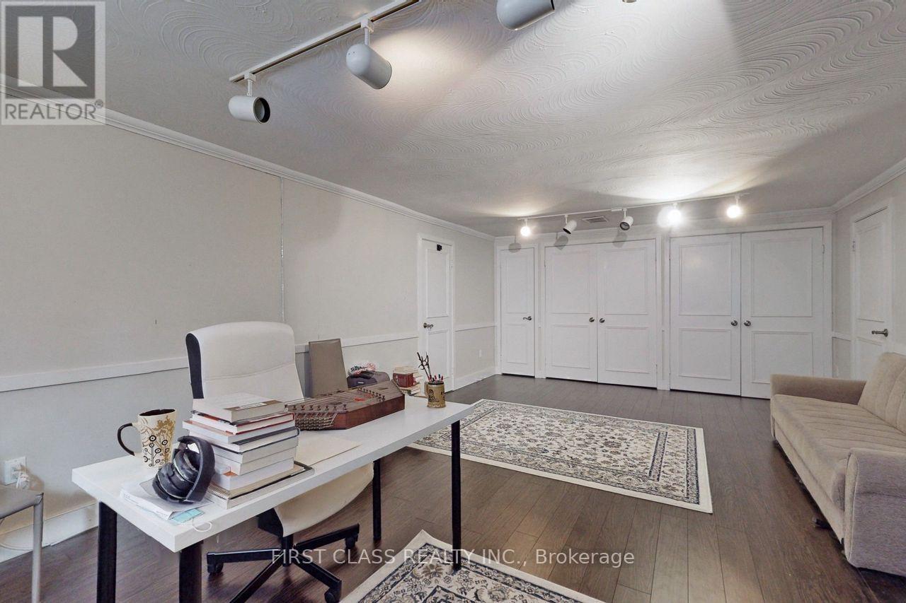 79 Hove Street, Toronto, Ontario  M3H 4Z2 - Photo 25 - C12410794