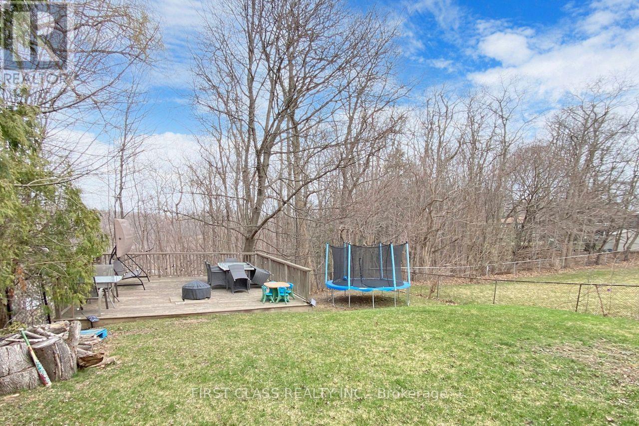 79 Hove Street, Toronto, Ontario  M3H 4Z2 - Photo 34 - C12410794