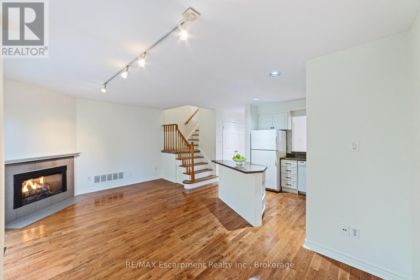 5 - 2065 Sixth Line, Oakville, Ontario  L6H 5R8 - Photo 12 - W12442840
