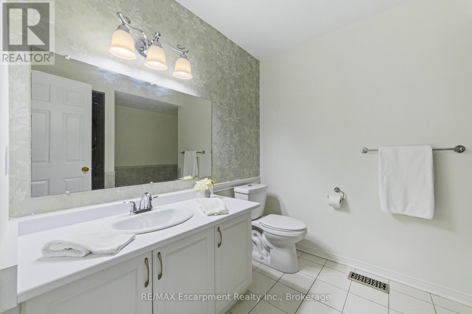 5 - 2065 Sixth Line, Oakville, Ontario  L6H 5R8 - Photo 20 - W12442840