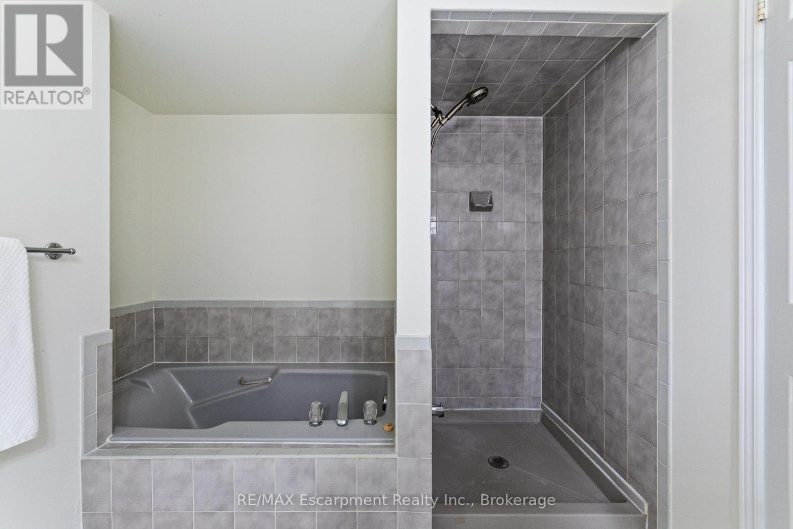 5 - 2065 Sixth Line, Oakville, Ontario  L6H 5R8 - Photo 21 - W12442840
