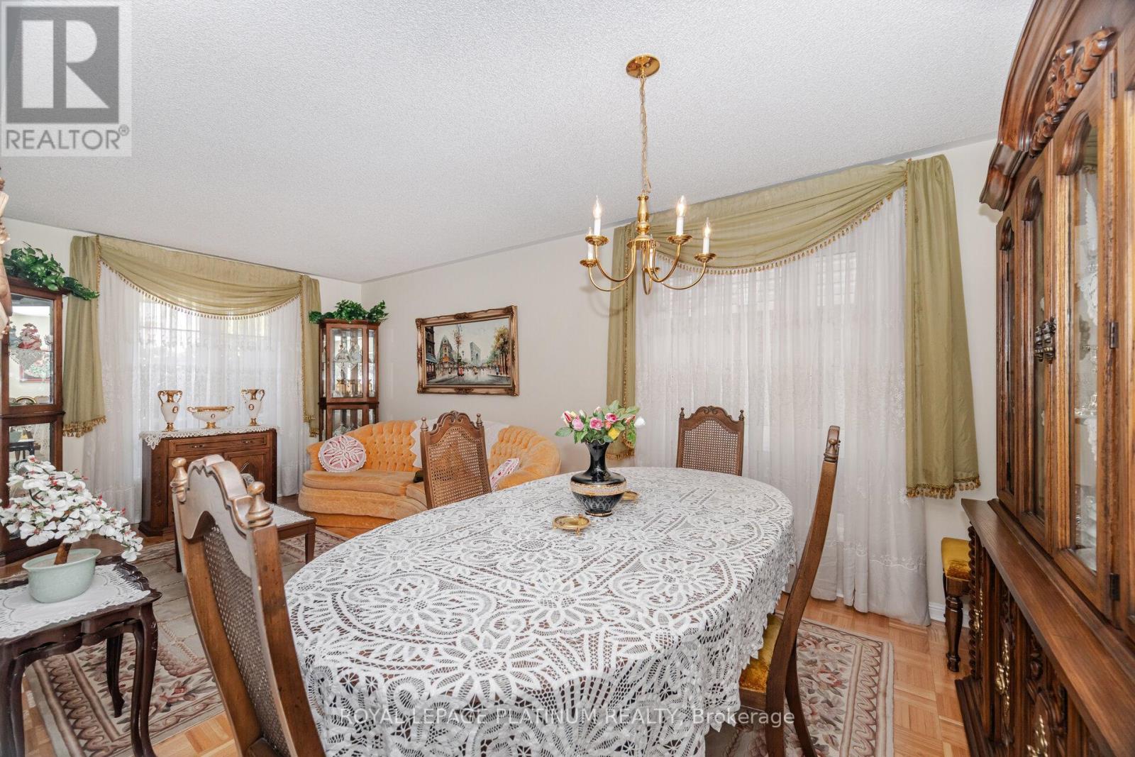 56 Vista Green Crescent, Brampton, Ontario  L7A 2S4 - Photo 13 - W12433166