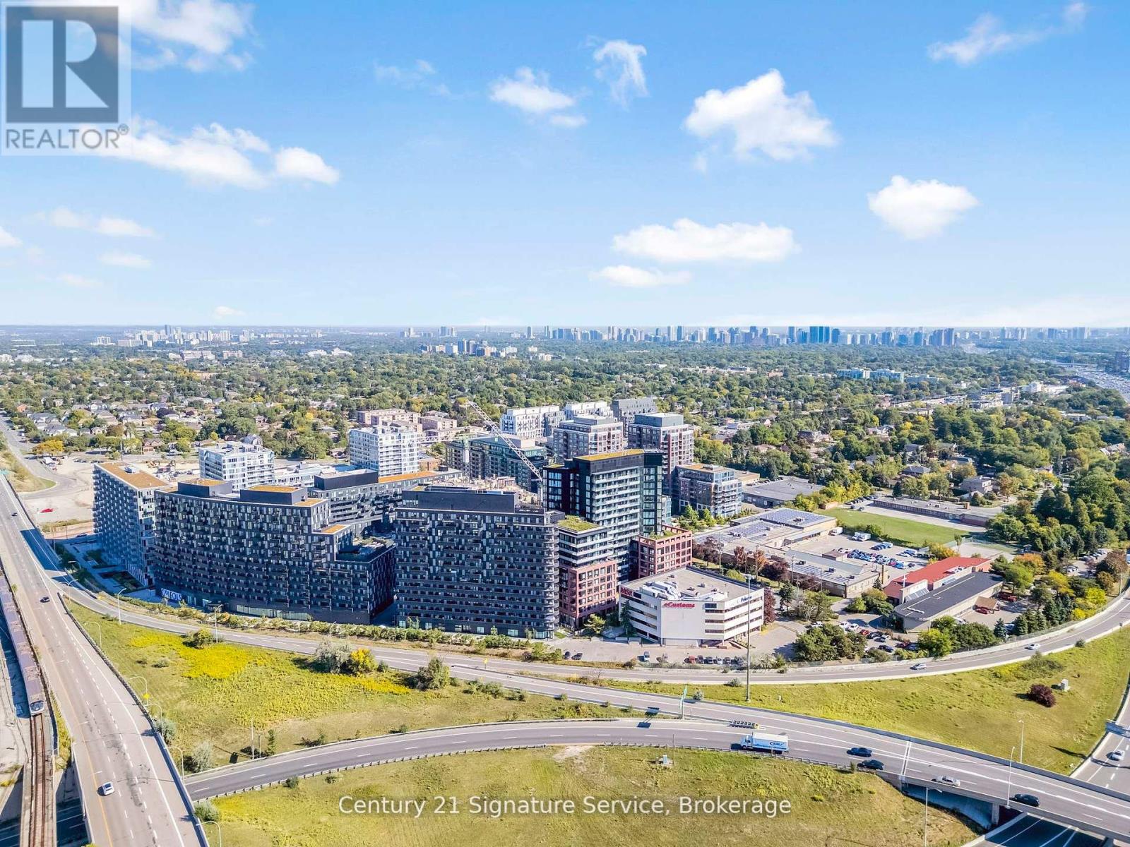 803 - 8 Tippett Road, Toronto (Clanton Park), Ontario  M3H 0E7 - Photo 4 - C12442656