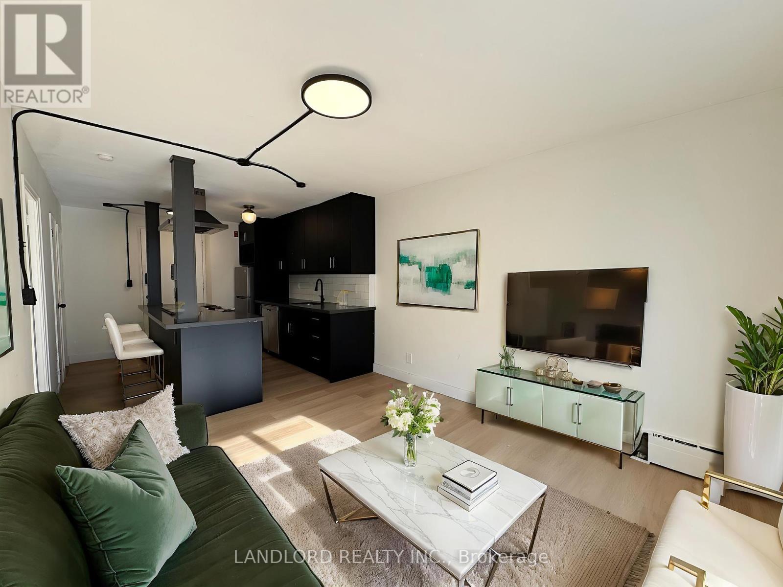 408 - 420 Eglinton Avenue E, Toronto, Ontario  M4P 1L8 - Photo 2 - C12442657