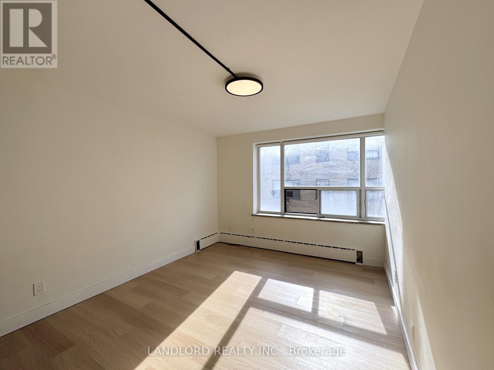 408 - 420 Eglinton Avenue E, Toronto, Ontario  M4P 1L8 - Photo 7 - C12442657