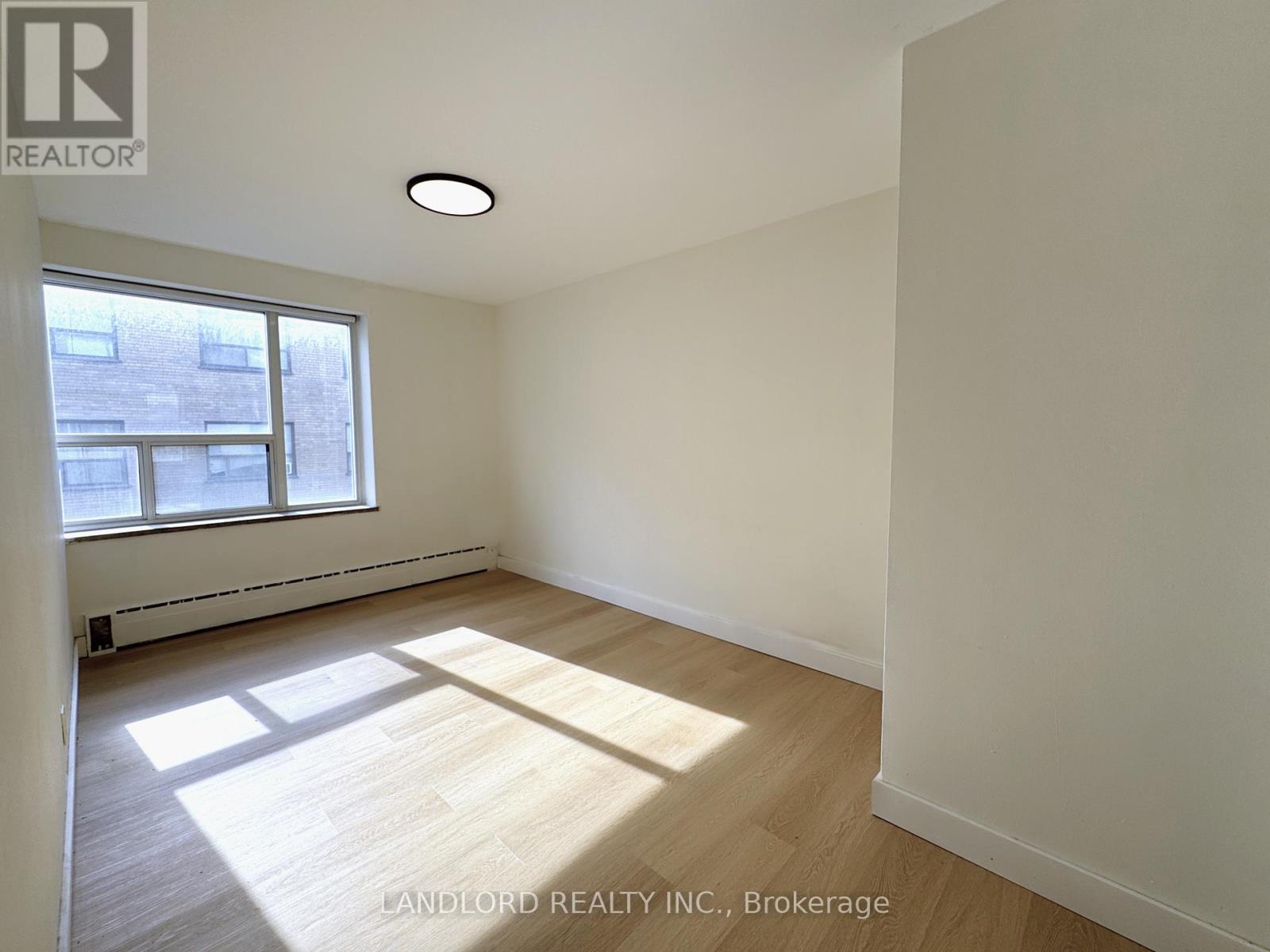 408 - 420 Eglinton Avenue E, Toronto, Ontario  M4P 1L8 - Photo 9 - C12442657