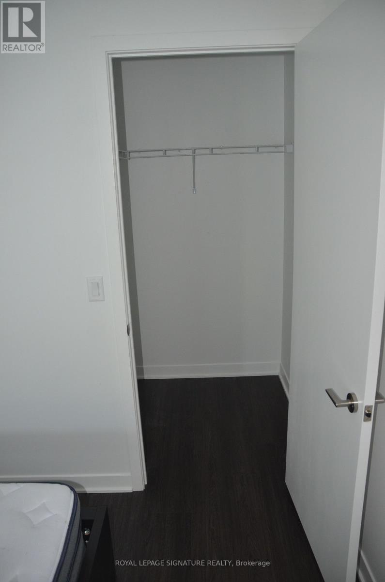 301 - 900 St Clair Avenue W, Toronto, Ontario  M6C 1C5 - Photo 12 - C12442660