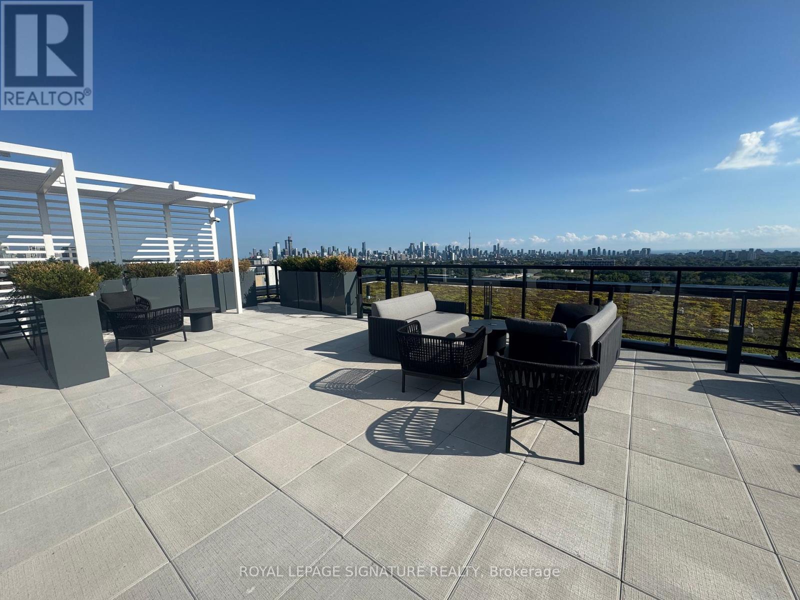 301 - 900 St Clair Avenue W, Toronto, Ontario  M6C 1C5 - Photo 16 - C12442660