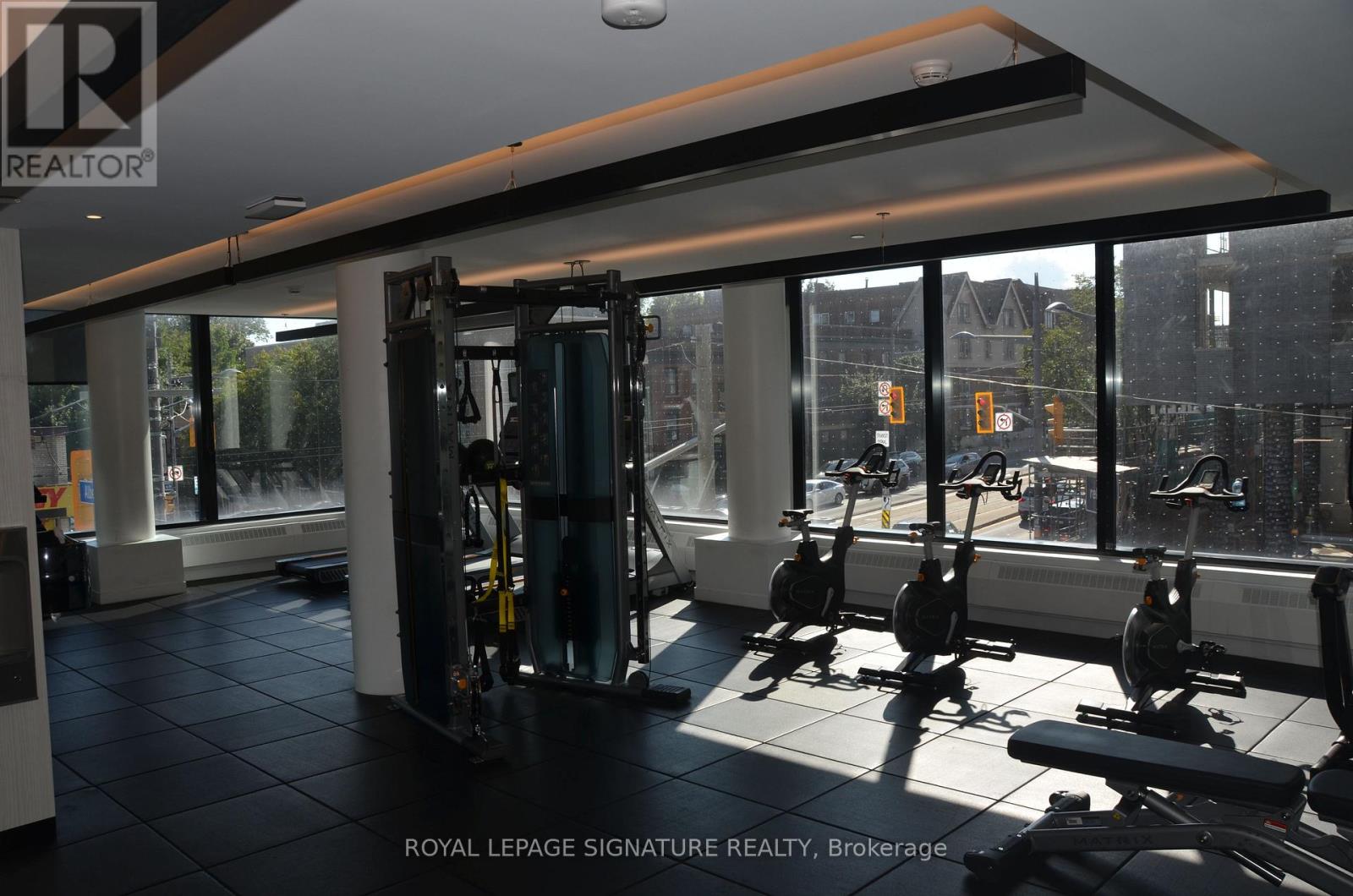 301 - 900 St Clair Avenue W, Toronto, Ontario  M6C 1C5 - Photo 18 - C12442660