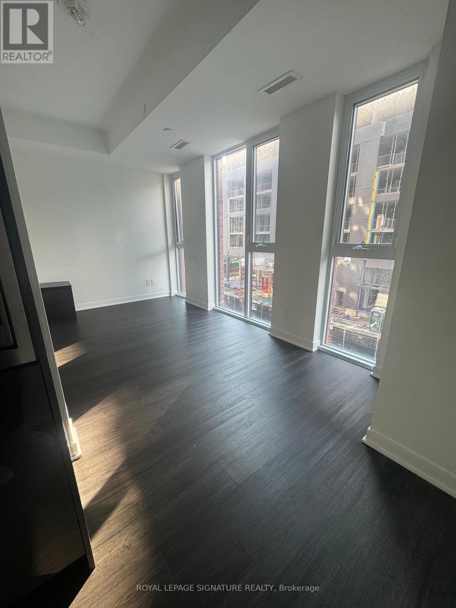 301 - 900 St Clair Avenue W, Toronto, Ontario  M6C 1C5 - Photo 7 - C12442660