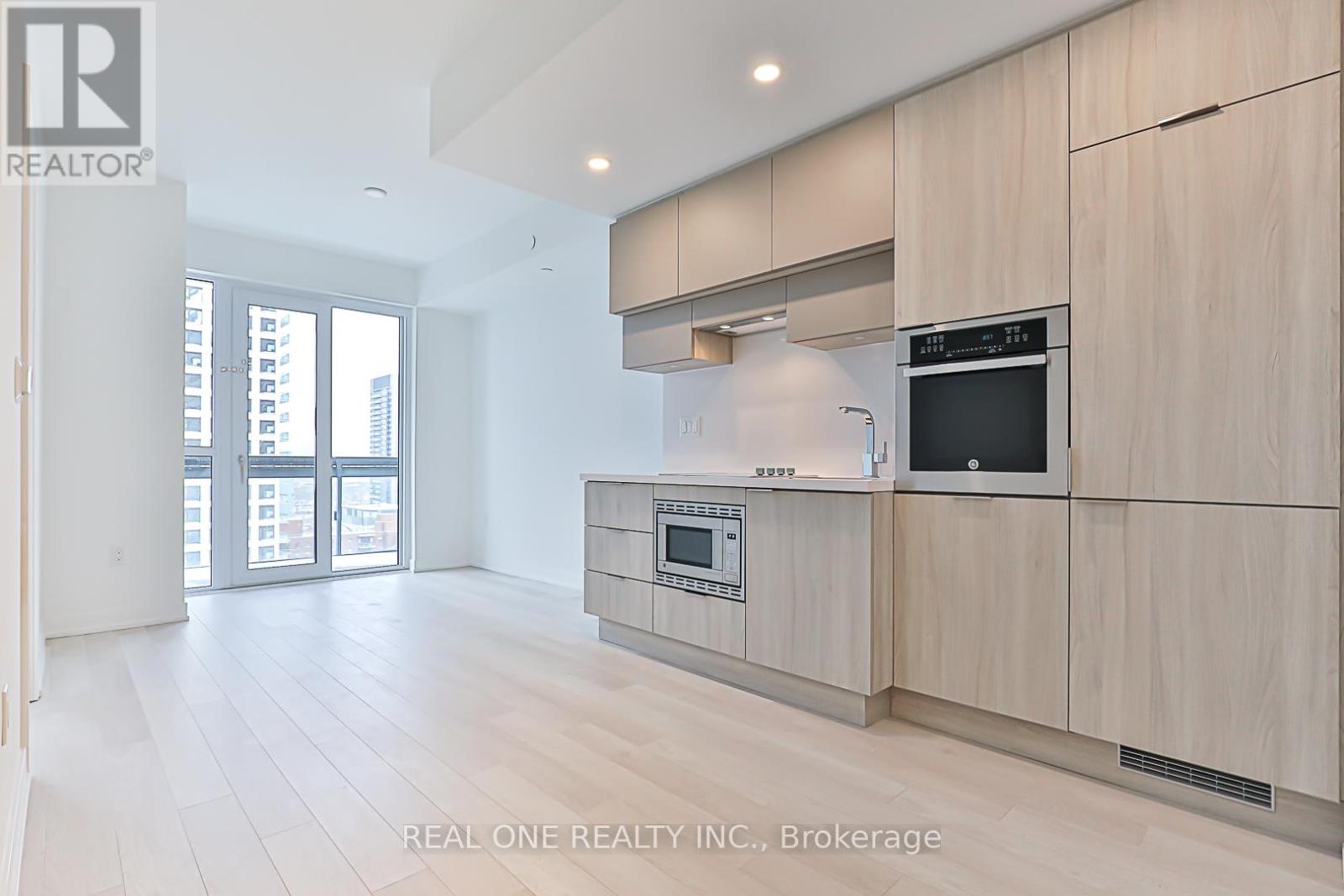 1710 - 39 Roehampton Avenue E, Toronto, Ontario  M4P 1P9 - Photo 10 - C12442688