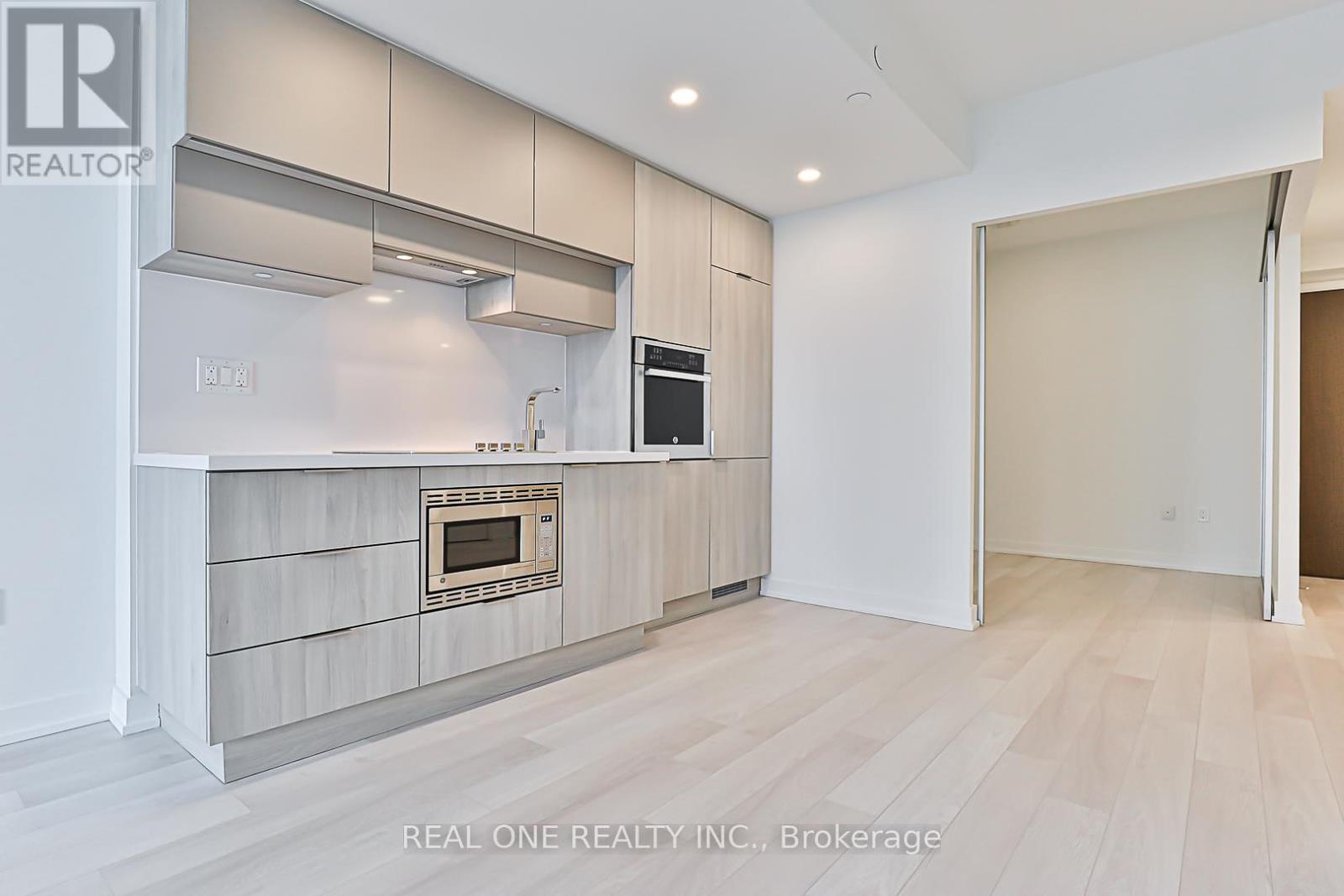 1710 - 39 Roehampton Avenue E, Toronto, Ontario  M4P 1P9 - Photo 12 - C12442688