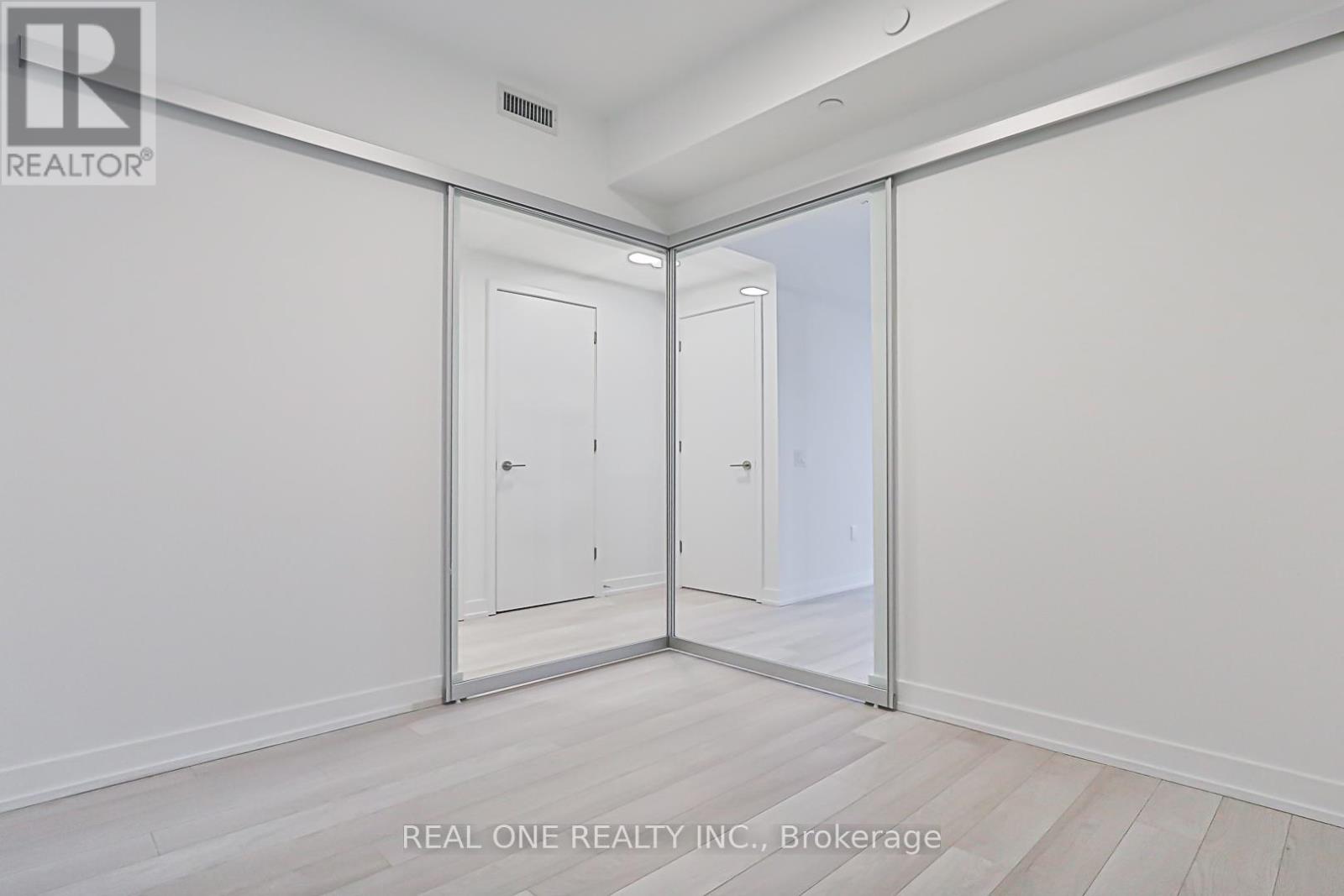 1710 - 39 Roehampton Avenue E, Toronto, Ontario  M4P 1P9 - Photo 25 - C12442688