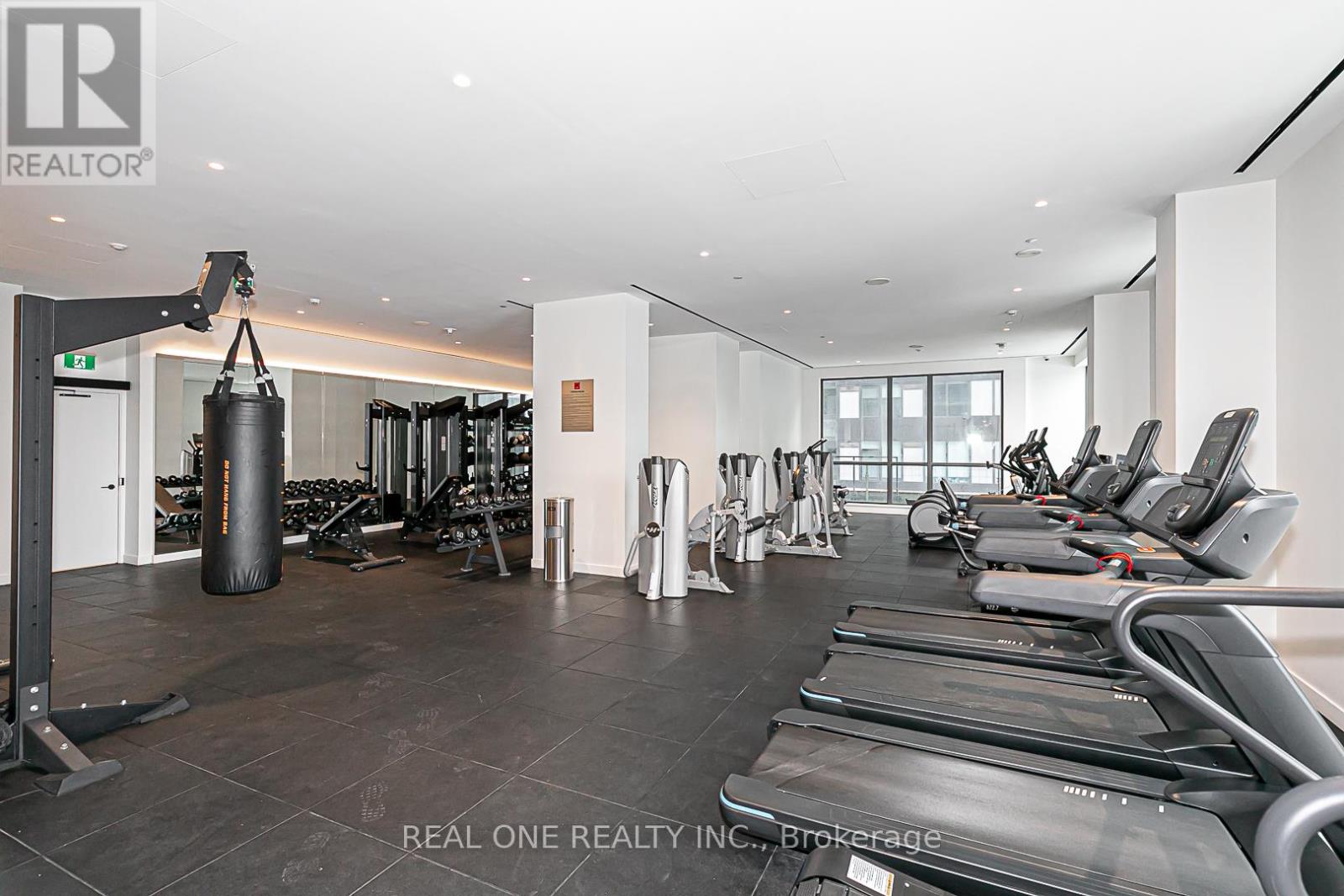 1710 - 39 Roehampton Avenue E, Toronto, Ontario  M4P 1P9 - Photo 31 - C12442688