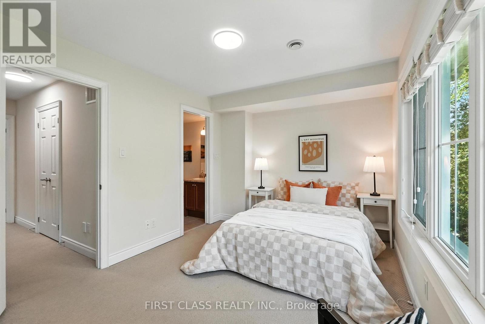 23 Slingsby Lane, Toronto (Willowdale East), Ontario  M2N 0H7 - Photo 17 - C12442752