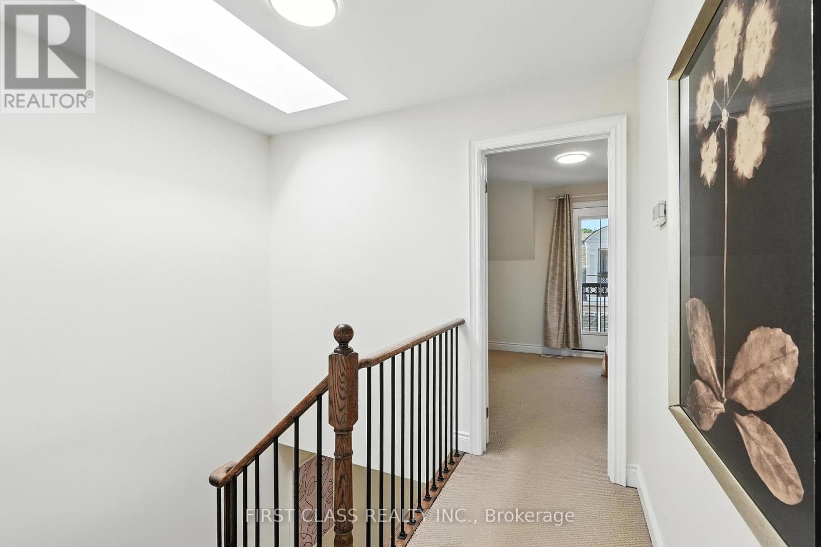 23 Slingsby Lane, Toronto (Willowdale East), Ontario  M2N 0H7 - Photo 23 - C12442752