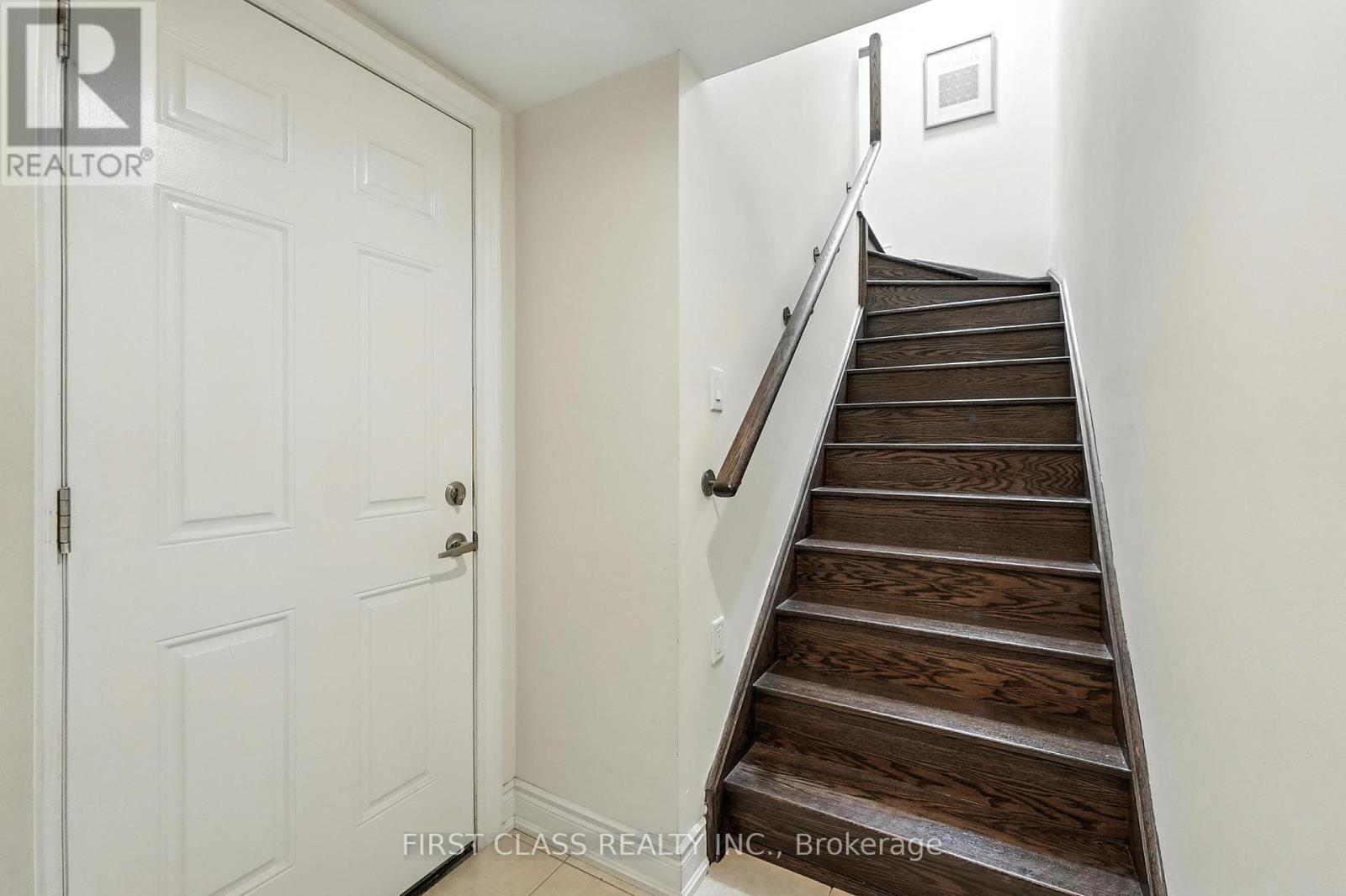 23 Slingsby Lane, Toronto (Willowdale East), Ontario  M2N 0H7 - Photo 34 - C12442752