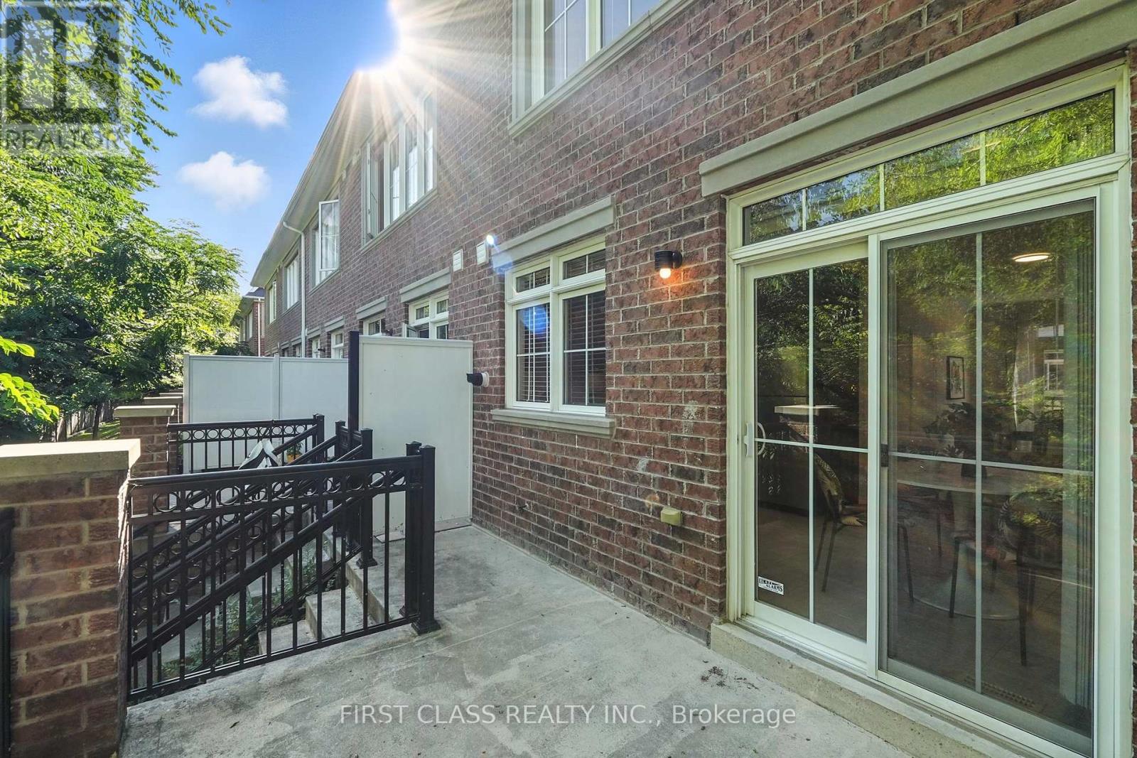 23 Slingsby Lane, Toronto (Willowdale East), Ontario  M2N 0H7 - Photo 35 - C12442752