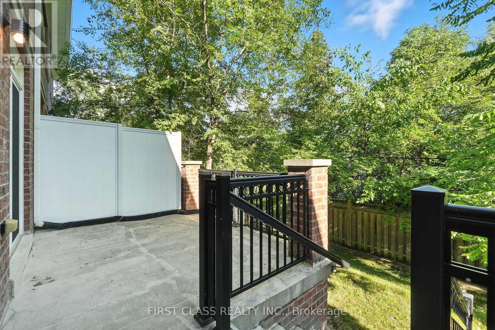 23 Slingsby Lane, Toronto (Willowdale East), Ontario  M2N 0H7 - Photo 36 - C12442752