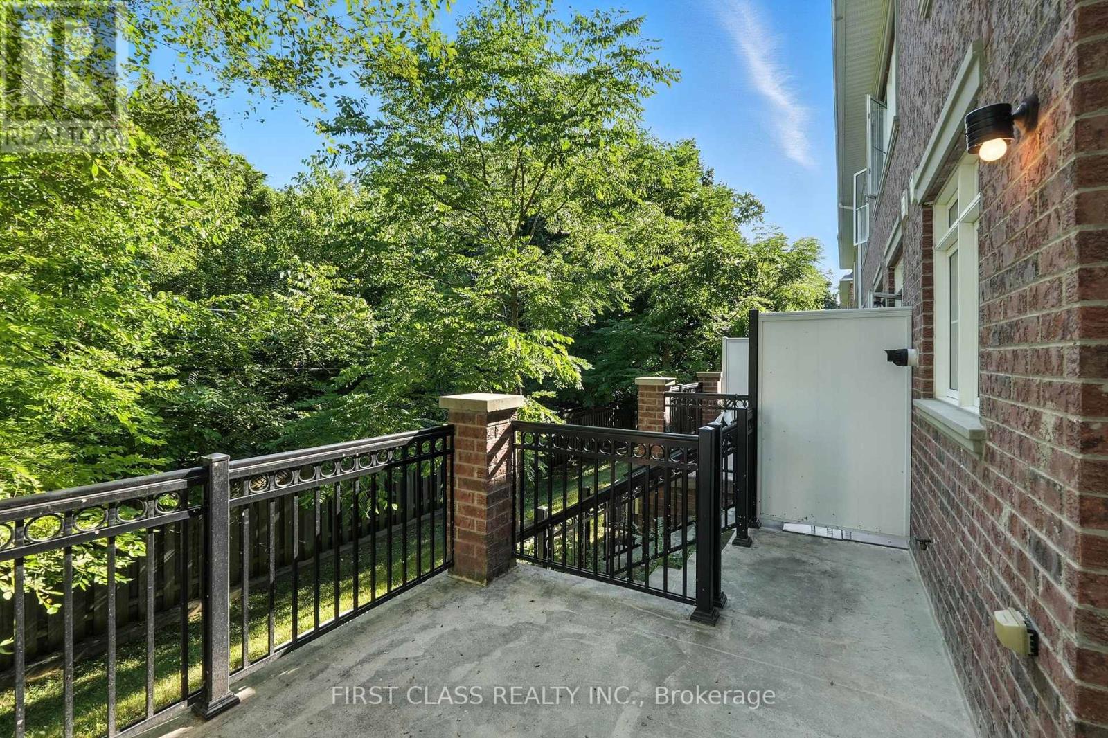 23 Slingsby Lane, Toronto (Willowdale East), Ontario  M2N 0H7 - Photo 37 - C12442752