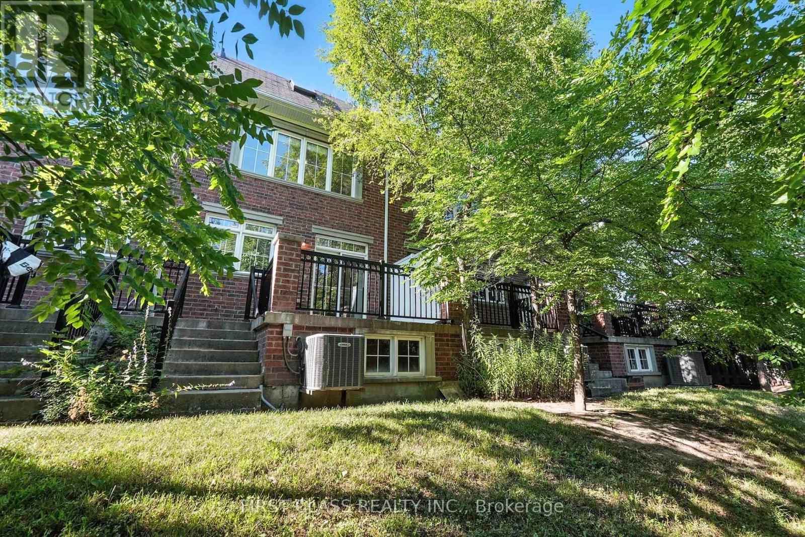 23 Slingsby Lane, Toronto (Willowdale East), Ontario  M2N 0H7 - Photo 38 - C12442752