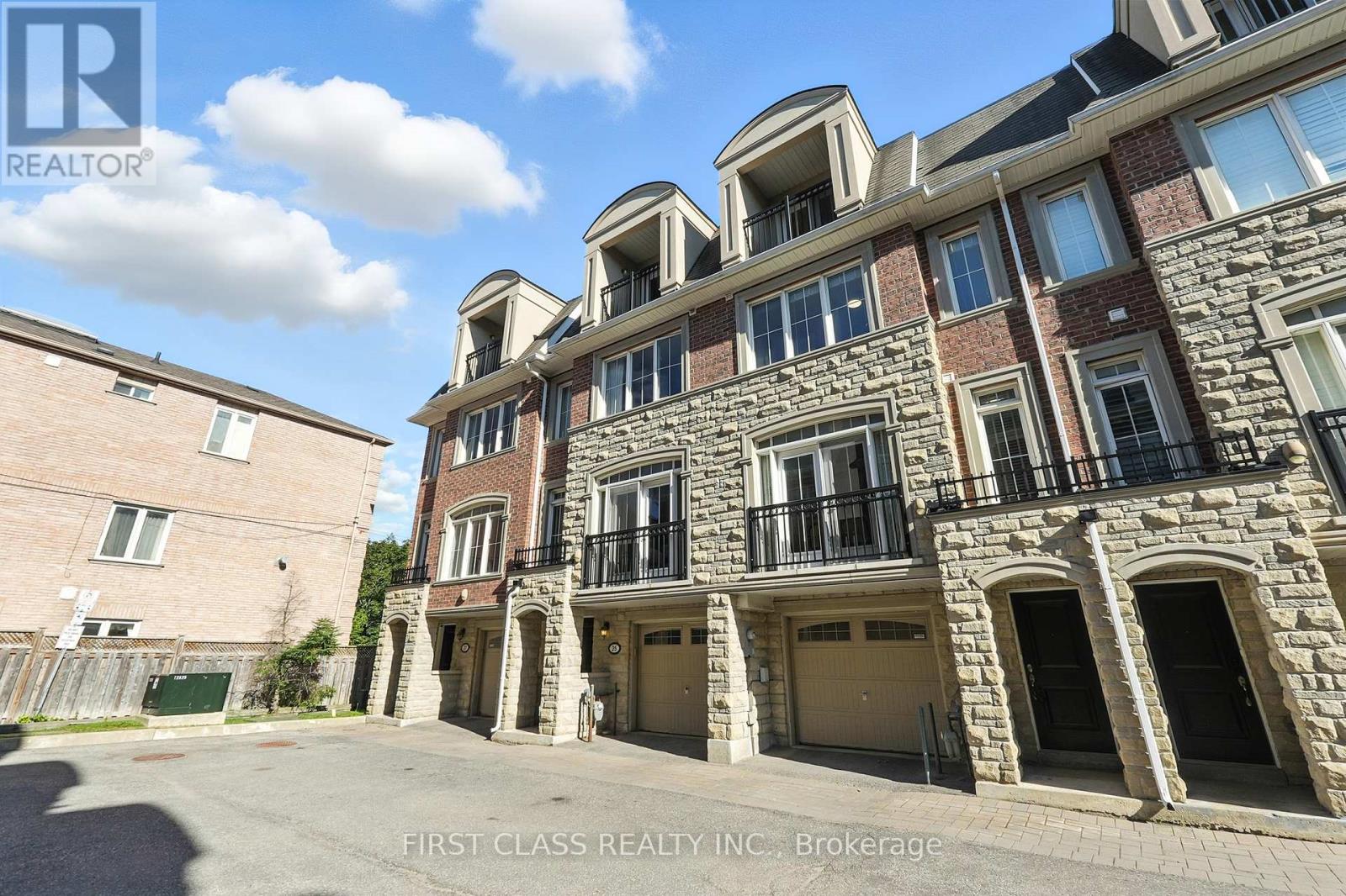 23 Slingsby Lane, Toronto (Willowdale East), Ontario  M2N 0H7 - Photo 48 - C12442752