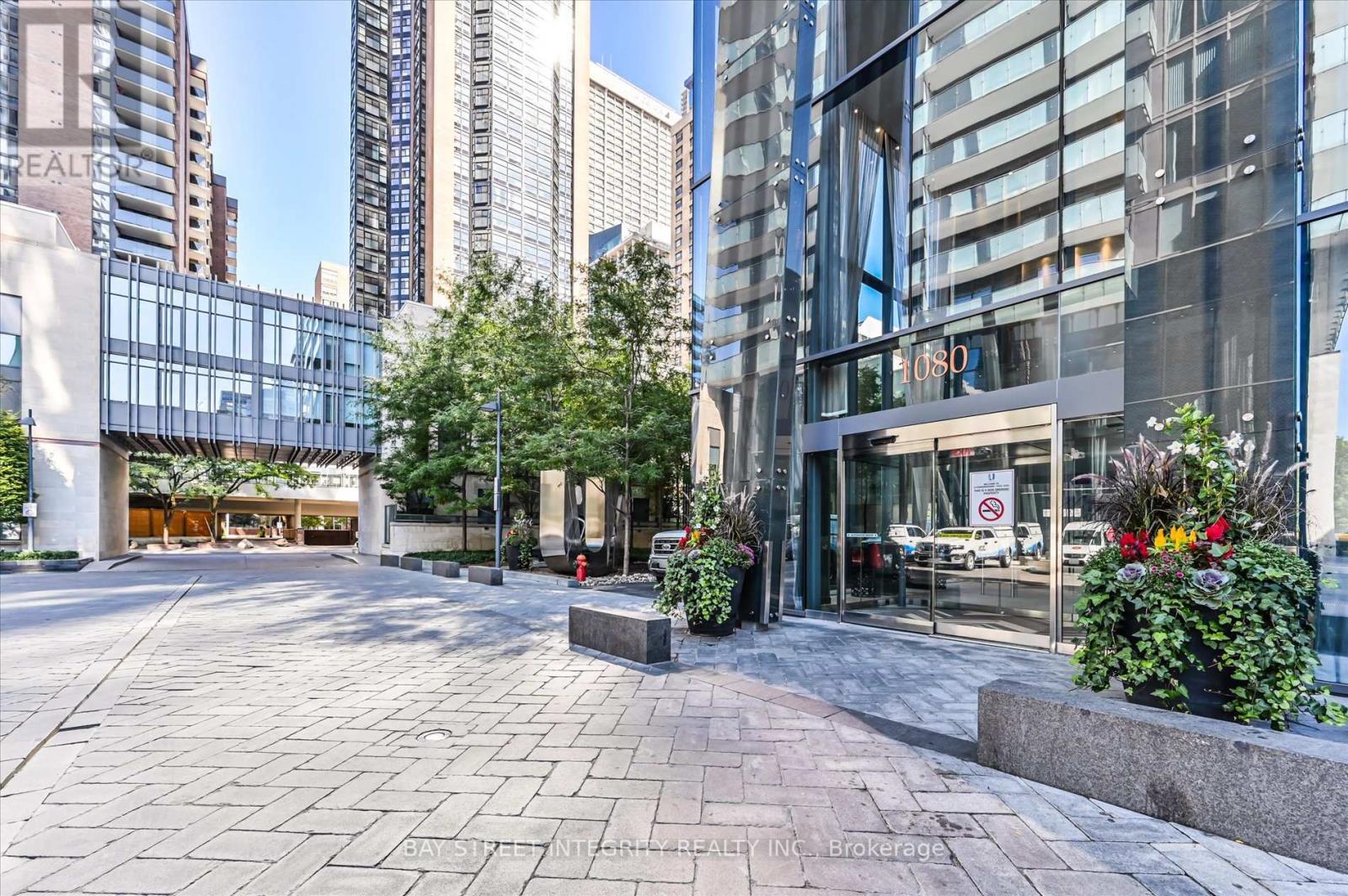5302 - 1080 Bay Street, Toronto (Bay Street Corridor), Ontario  M5S 0A5 - Photo 3 - C12442810