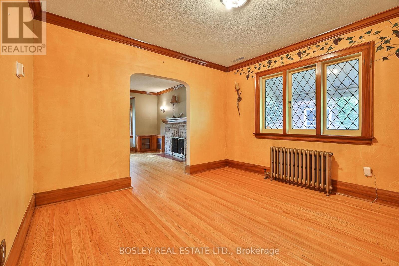 26 Holloway Road, Toronto (Islington-City Centre West), Ontario  M9A 1G1 - Photo 13 - W12434591