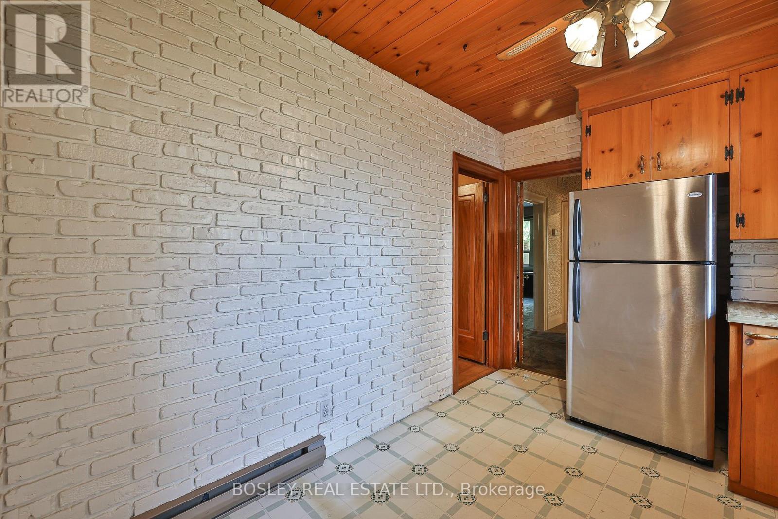 26 Holloway Road, Toronto (Islington-City Centre West), Ontario  M9A 1G1 - Photo 19 - W12434591