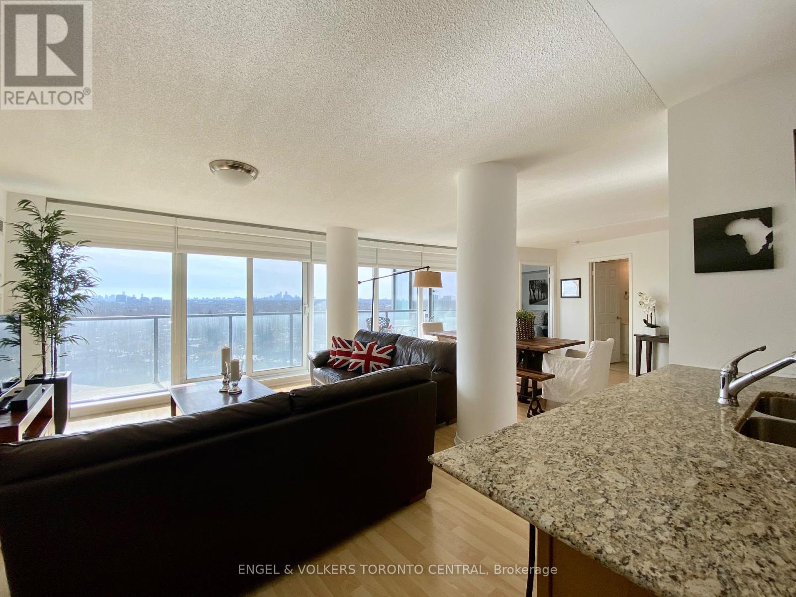 Ph105 - 18 Valley Woods Road, Toronto (Parkwoods-Donalda), Ontario  M3A 0A1 - Photo 17 - C12442820