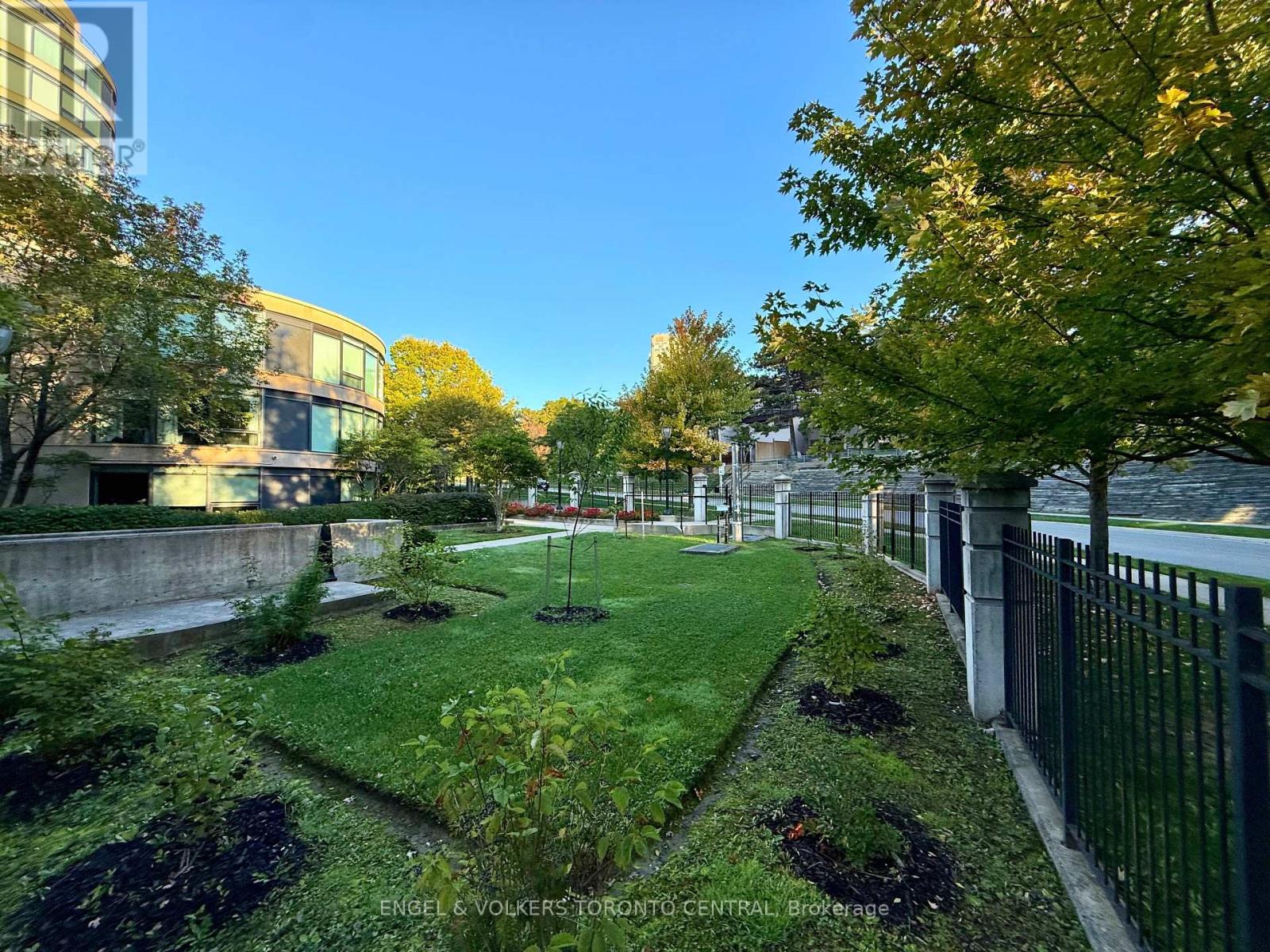 Ph105 - 18 Valley Woods Road, Toronto (Parkwoods-Donalda), Ontario  M3A 0A1 - Photo 33 - C12442820
