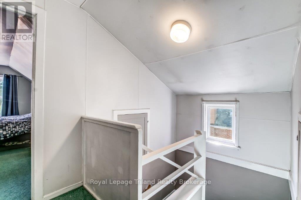 217 Sydenham Street, Woodstock, Ontario  N4S 7B8 - Photo 16 - X12442845