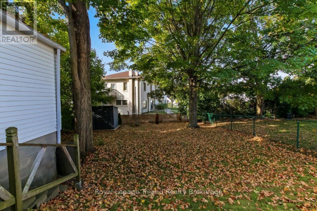 217 Sydenham Street, Woodstock, Ontario  N4S 7B8 - Photo 24 - X12442845