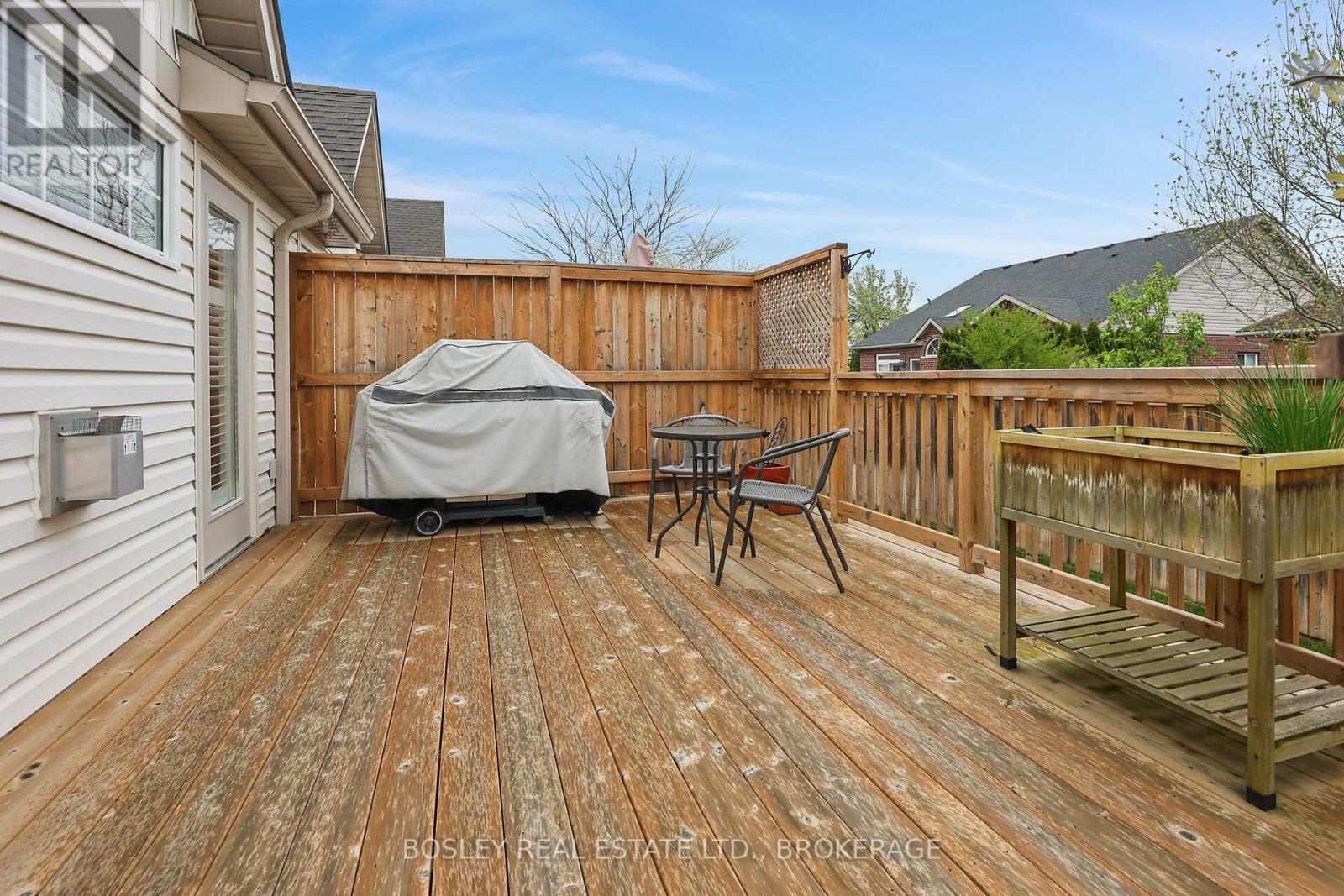 3 - 21 Loretta Drive W, Niagara-On-The-Lake (Virgil), Ontario  L0S 1T0 - Photo 24 - X12442861