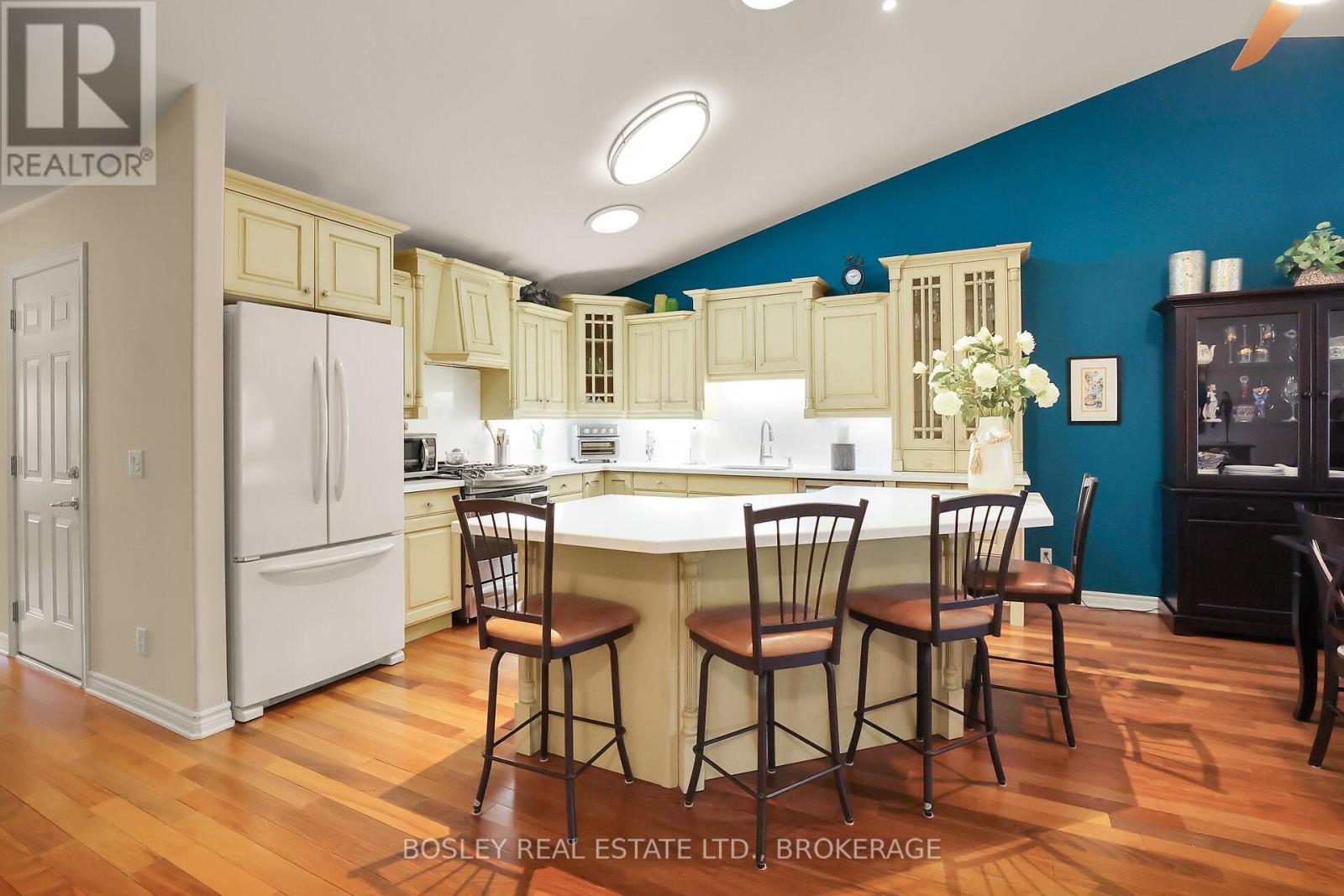 3 - 21 Loretta Drive W, Niagara-On-The-Lake (Virgil), Ontario  L0S 1T0 - Photo 5 - X12442861